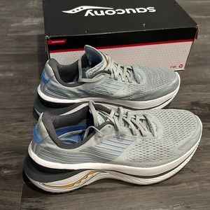 Saucony Endorphin Shift 3